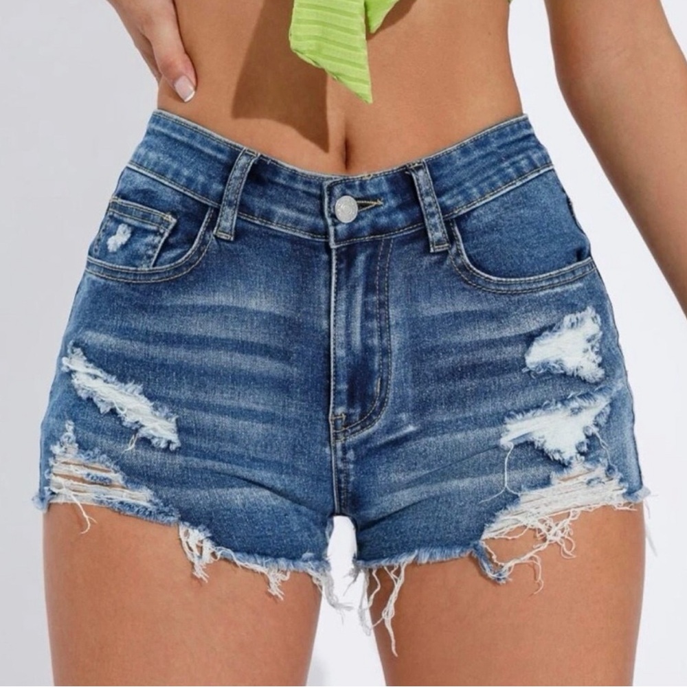 SheinDenium Shorts New in packaging Size Medium 7/8